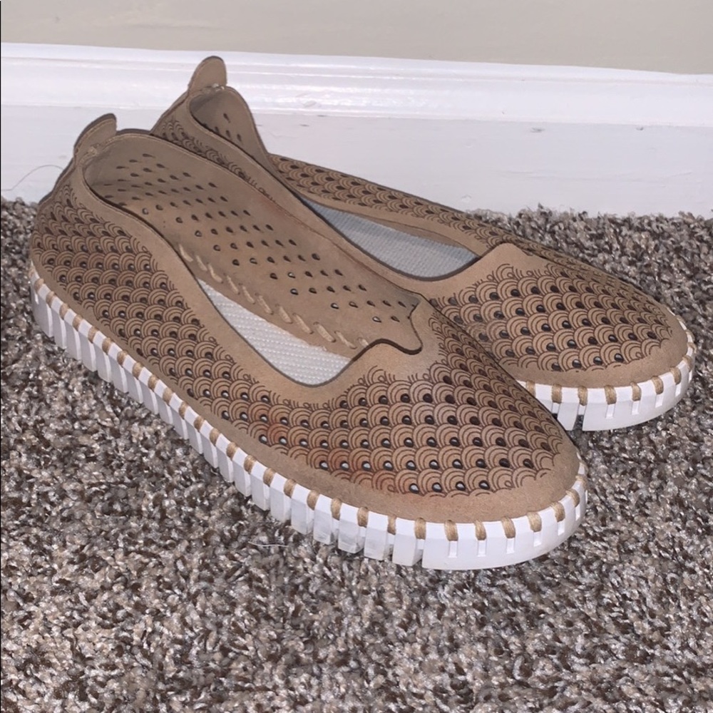 Ilse Jacobsen Flats